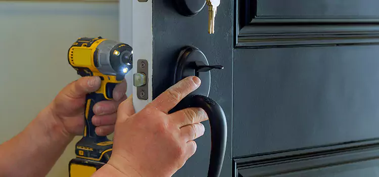 Locksmith Emergency Service Clifton